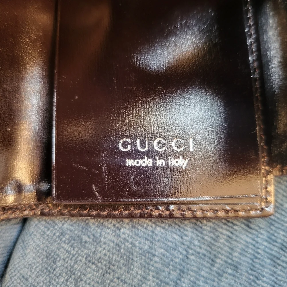 Gucci GG Canvas and Leather Key Holder.. Pristine!!!